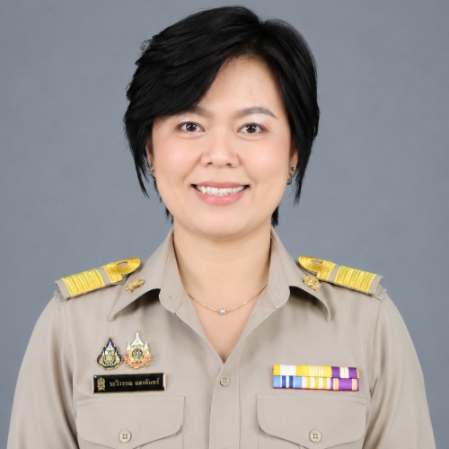 นางสาวระวิวรรณ แสงจันทร์